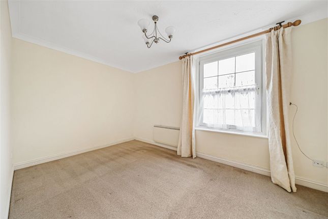 Flat for sale in Horseshoe Court, The Borough, Downton