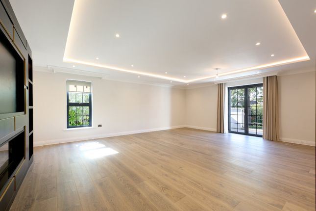 Apartment 6, Wellington Court, 66, Penn Road, Buckinghamshire photo 4
