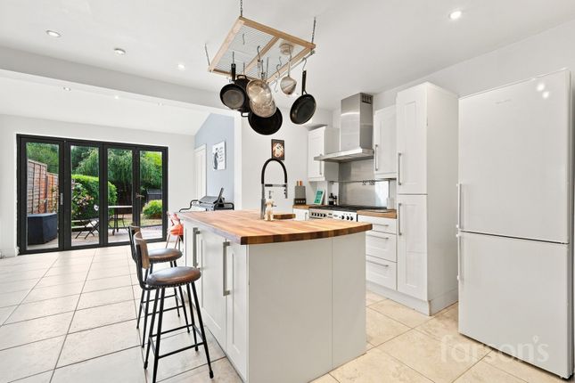 115 Warley Hill, Brentwood photo 4