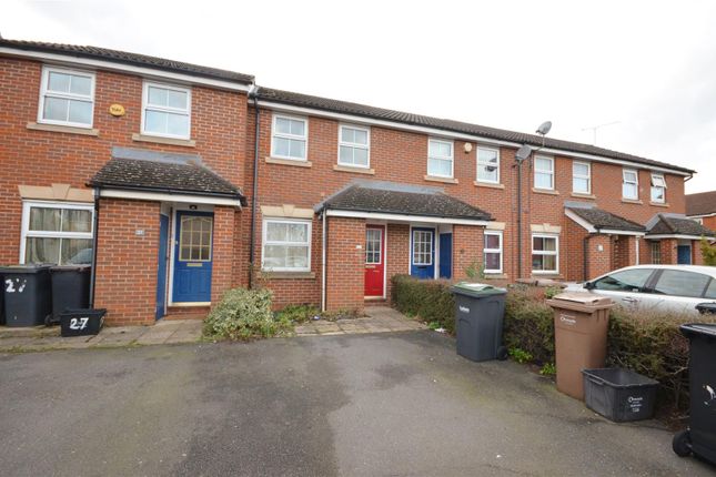 Terraced house to rent in Villiers Close, Leagrave, Luton