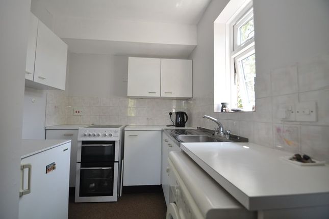 7 Forsyth Court, Cambridge Avenue, New Malden photo 4