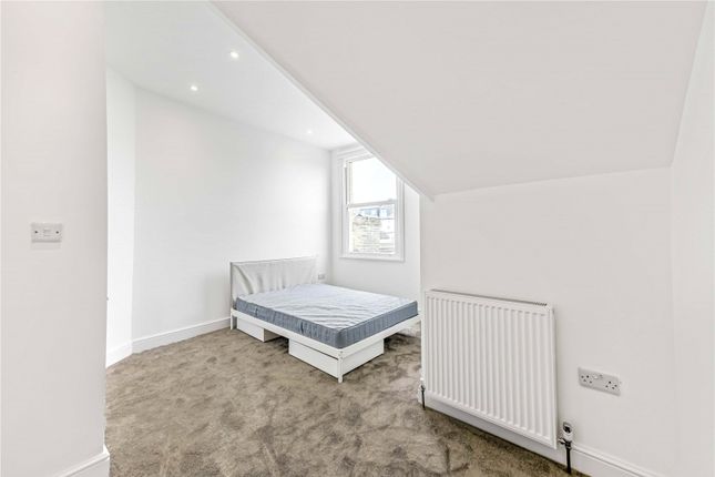 Detached house to rent in Kenilworth Avenue, Wimbledon, London