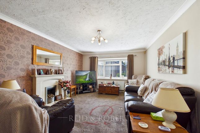 4, Meadow View, Buckley photo 3