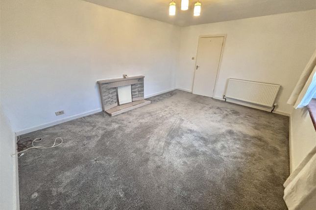 6, Fuller-Tre Close, St. Austell photo 3
