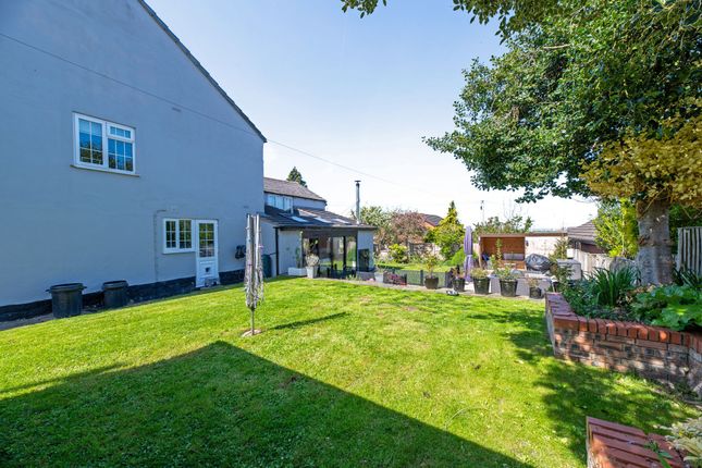 The Middle House, 263 Chester Road, Frodsham photo 4