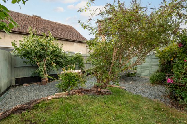 164, Cherrywood Lane, Morden photo 4