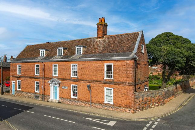 Thumbnail Detached house for sale in Hadleigh, Suffolk