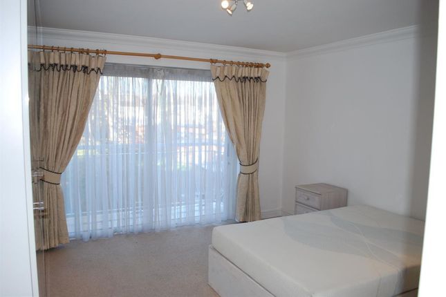 Flat 4, Flat, Highview House, Queens Road, London NW4, London photo 4