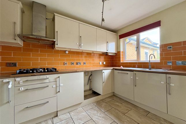 1, Hedingham Road, Grays photo 3