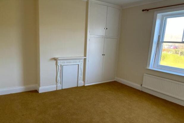 Flat to rent in Piercy End, York