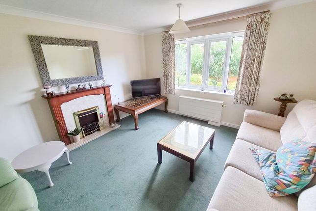 15 Alston Court, Crowstone Road, Westcliff-On-Sea photo 2