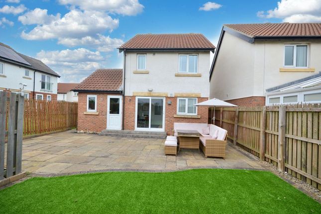 60, Kings Field, Seahouses photo 2