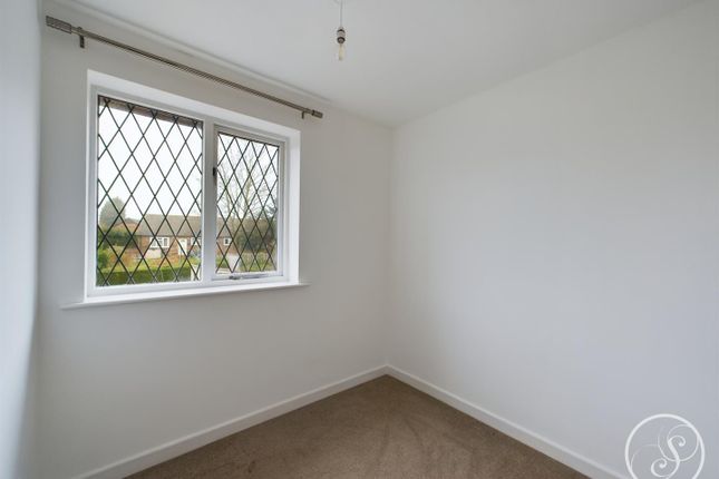 Town house for sale in Leventhorpe Court, Oulton, Leeds