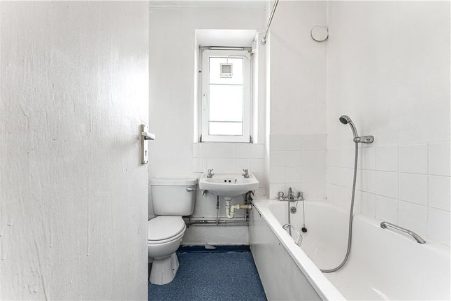 Flat 21, Sebright House,, Coate Street, London photo 2