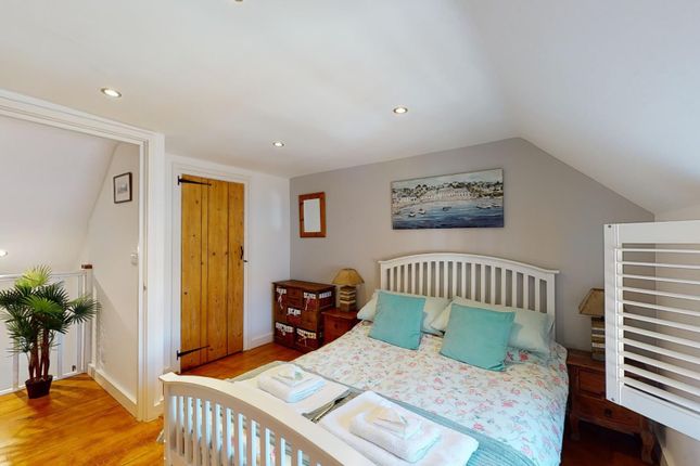 2a, Church Square, Broadstairs photo 4