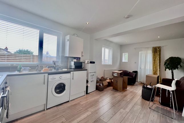 24a, Bond Road, SOUTHAMPTON photo 4