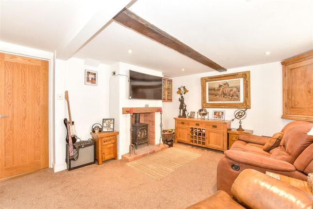 London Road Horndean, Waterlooville photo 3