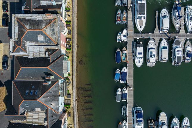 10 Dart Marina, Dartmouth photo 4