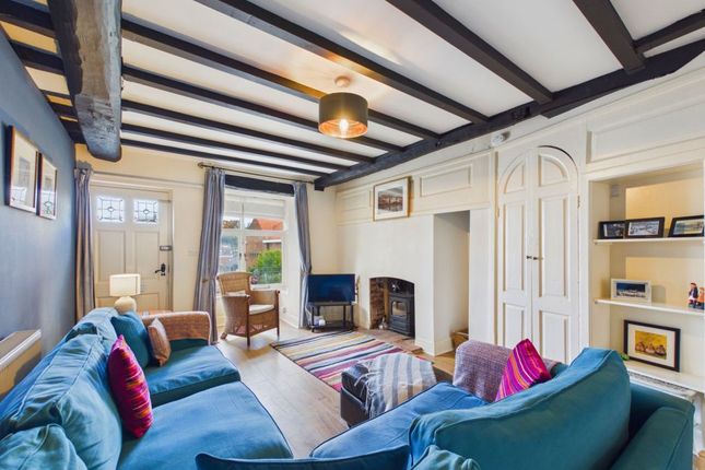 Celebration Cottage, 13 Cliff Street, Whitby photo 2