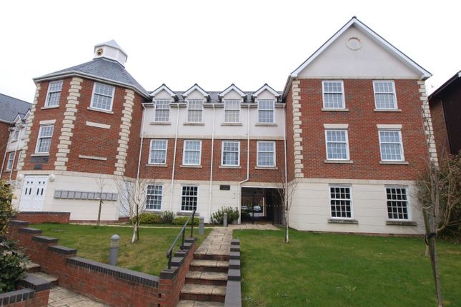 Thumbnail Flat to rent in 17 The Trinity, Crown Hill, Rayleigh