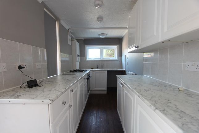 49, Cecil Avenue, Sheerness photo 4