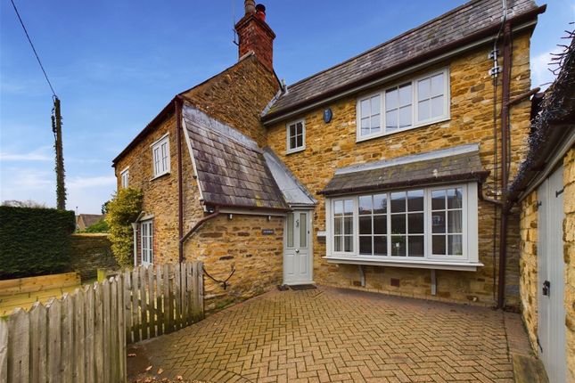 Cottage for sale in Overstone Road, Moulton