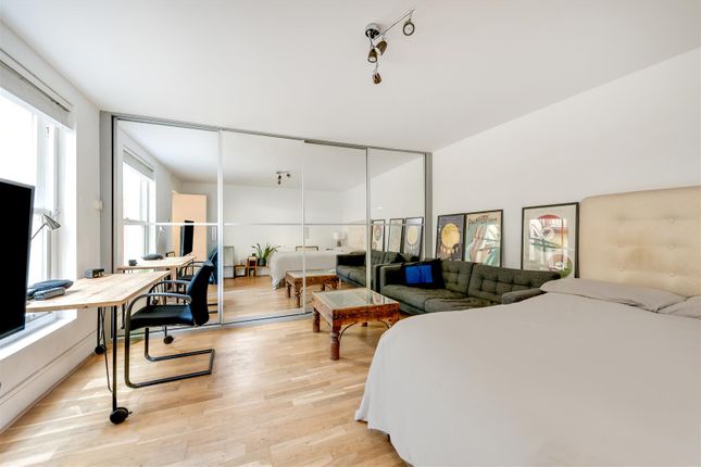 Basement Flat, 5, Berkley Road, London photo 3