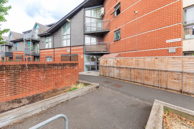 Tw14 8Dr - High Res-3.Jpg