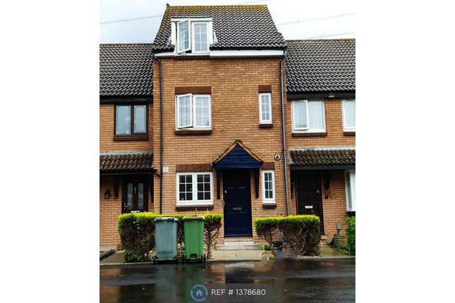Thumbnail Terraced house to rent in Armstrong Close, London