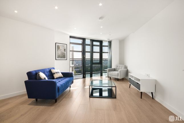 Flat for sale in City North West Tower, City North Place