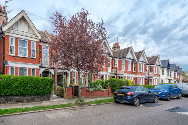 Thumbnail Flat for sale in Tewkesbury Terrace, Bounds Green