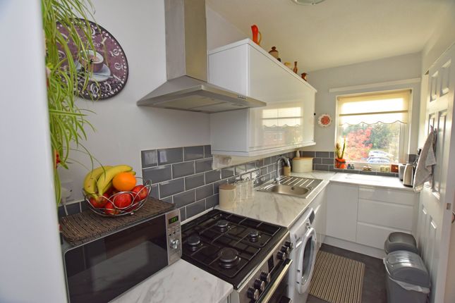 45, Danes Dyke, Scarborough photo 2