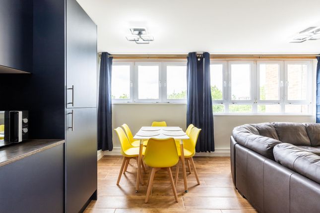 Flat 52, IPL, Semley Place, 14, London photo 5