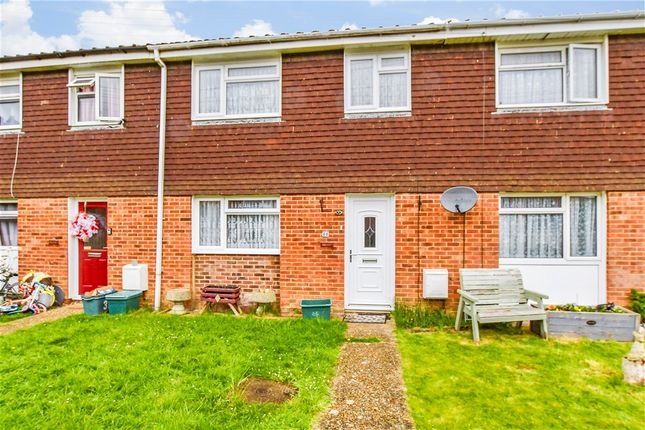 3-bed house on Fuggles Close Paddock Wood, Tonbridge, £270,000