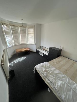 13, Selworthy Road, Coventry photo 2
