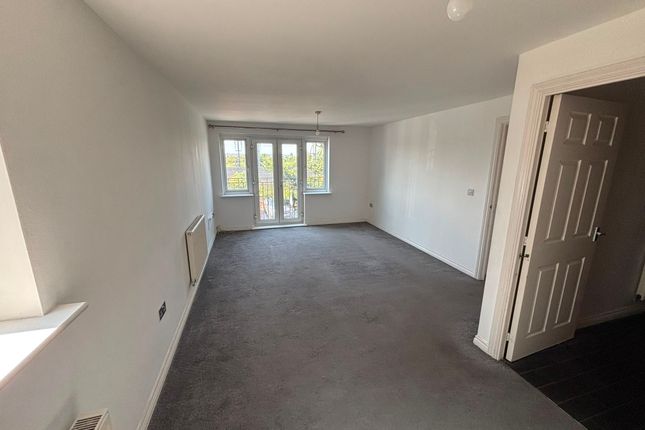 4, Capstan Drive, Rainham photo 5