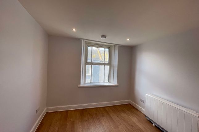 Flat 2,3,, Fore Street, Devon photo 5