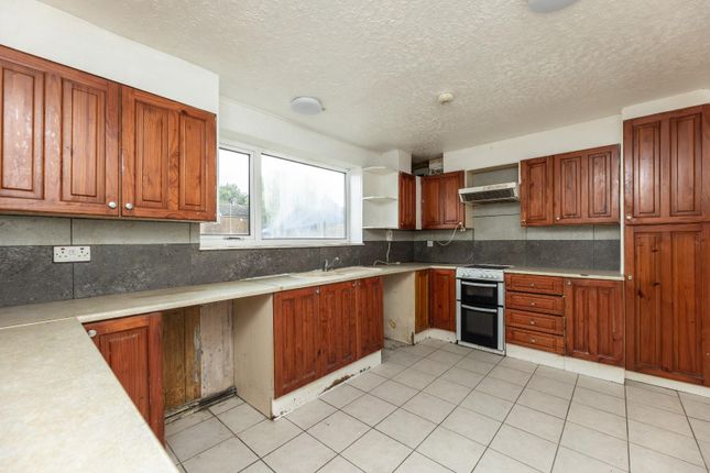 4, Rye Way, Castleford photo 4