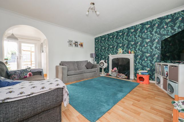 4 Abingdon Close, Lincoln, Lincolnshire photo 4
