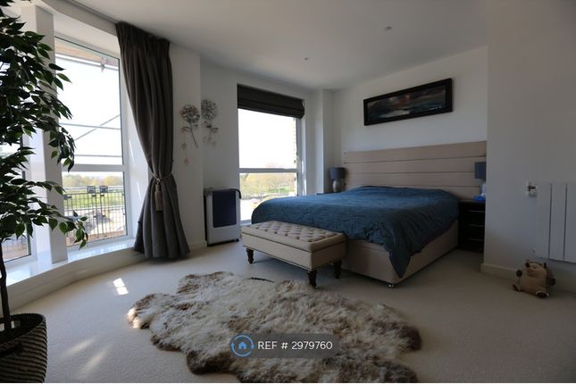 Ottley Drive, London photo 5