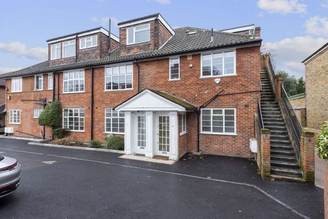 2-bed flat on Flat 6, Draxmont, London, £390,000