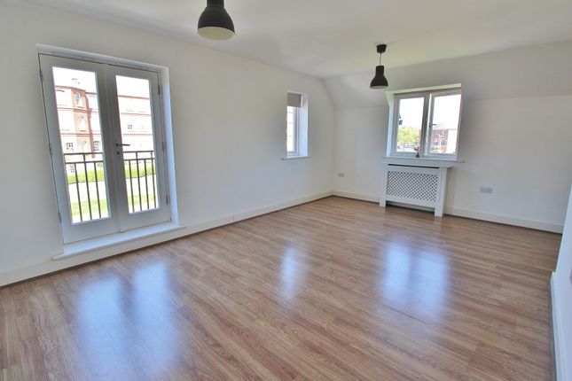 9, Pater Court, Knowle, Fareham photo 2
