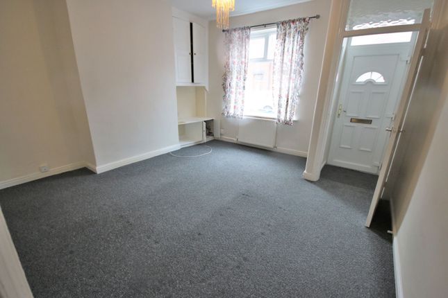 13 Chapel Street, Wigan photo 2