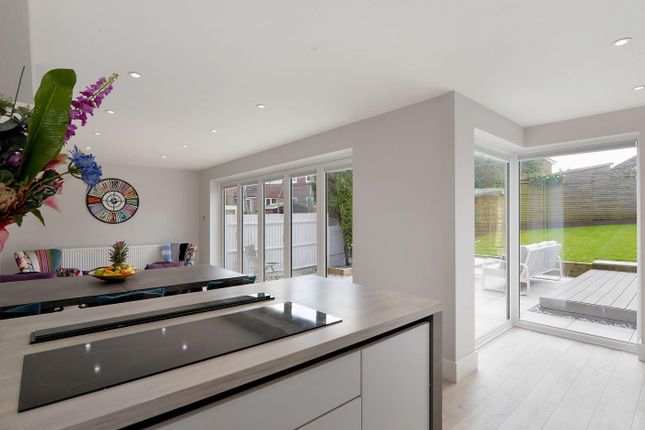 4, Landbury Walk, Ashford photo 4