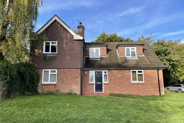Detached house to rent in Tewkesbury Close, Basingstoke, Hampshire