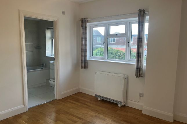 Woodside Road, Amersham photo 5