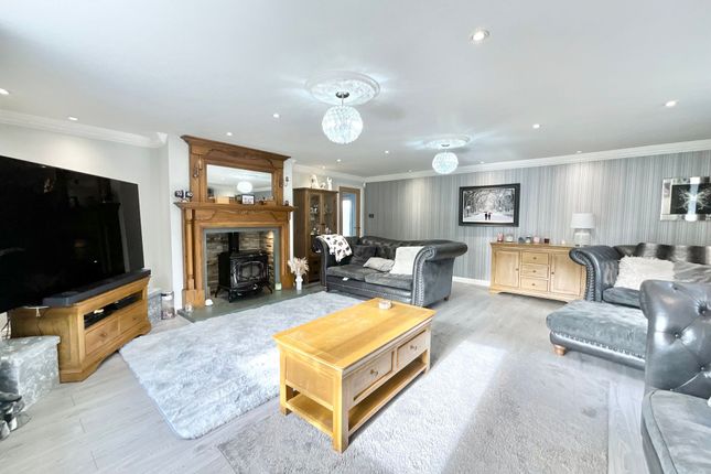 41 Folly Lane, Leek photo 3