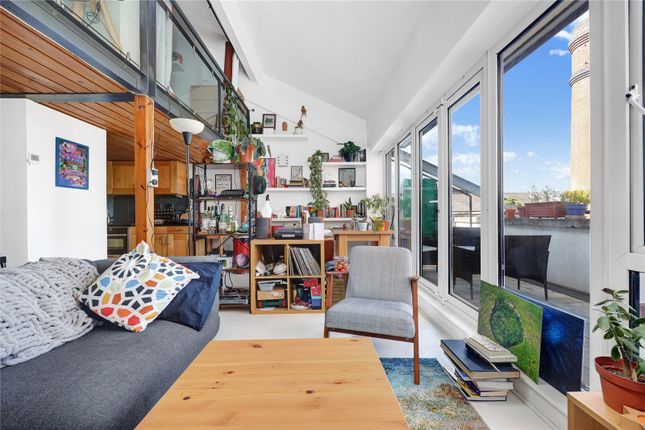 Flat for sale in Manhattan Building, Bow Quarter