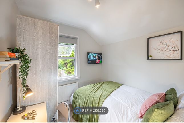 Thumbnail Room to rent in Salisbury Road, Reading