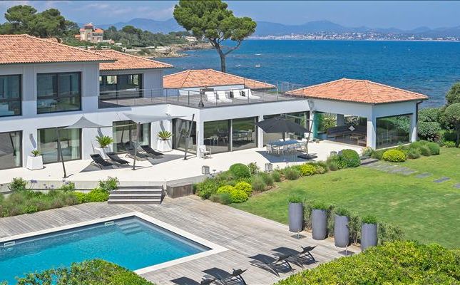 Thumbnail Property for sale in Saint Aygulf, St Tropez, French Riviera